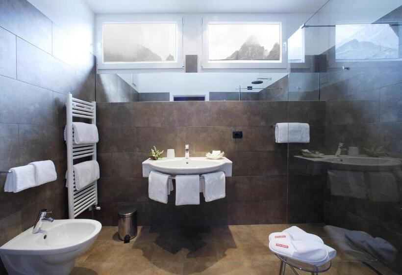 סוויטה, Savoia Dal 1924