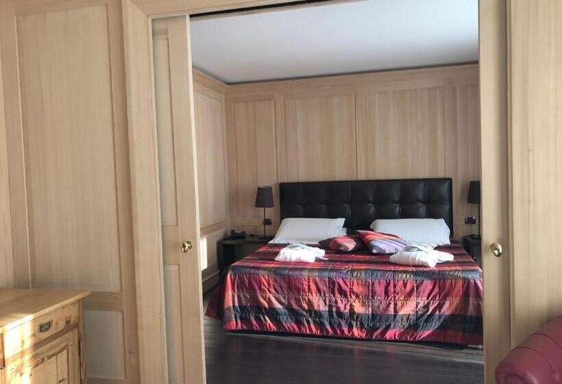 סוויטה, Savoia Dal 1924