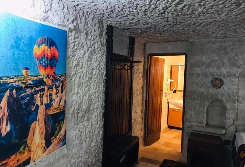 اتاق استاندارد, Seven Rock Cave