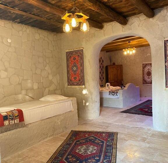 اتاق لوکس چهار تخته, Seven Rock Cave