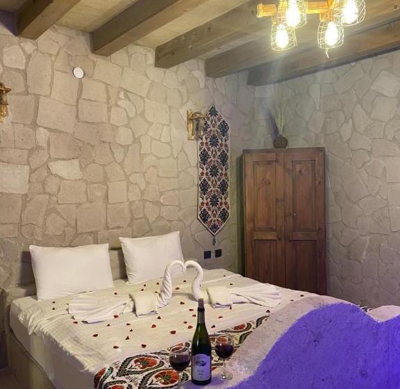 اتاق لوکس چهار تخته, Seven Rock Cave