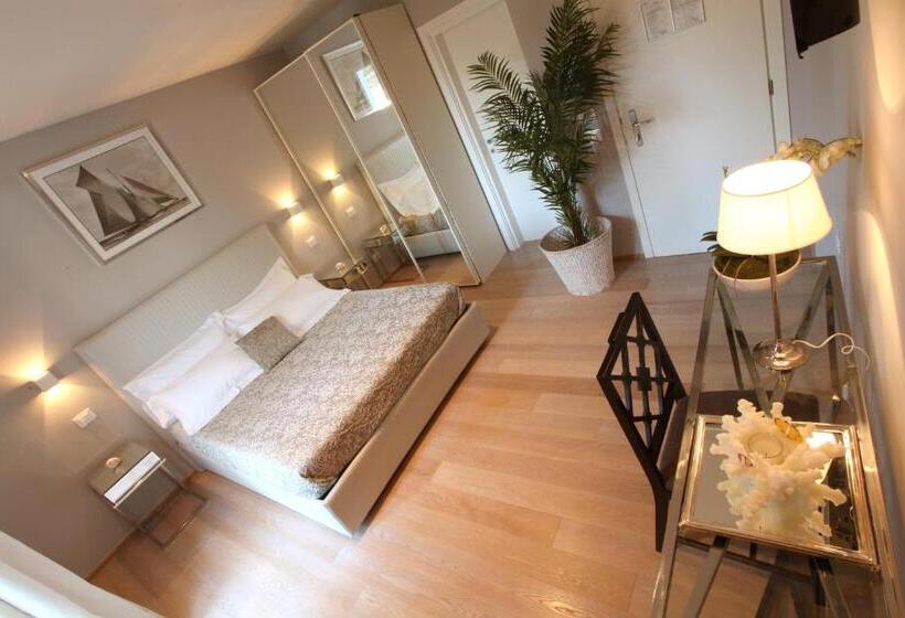 Классический Номер, Stella Della Versilia