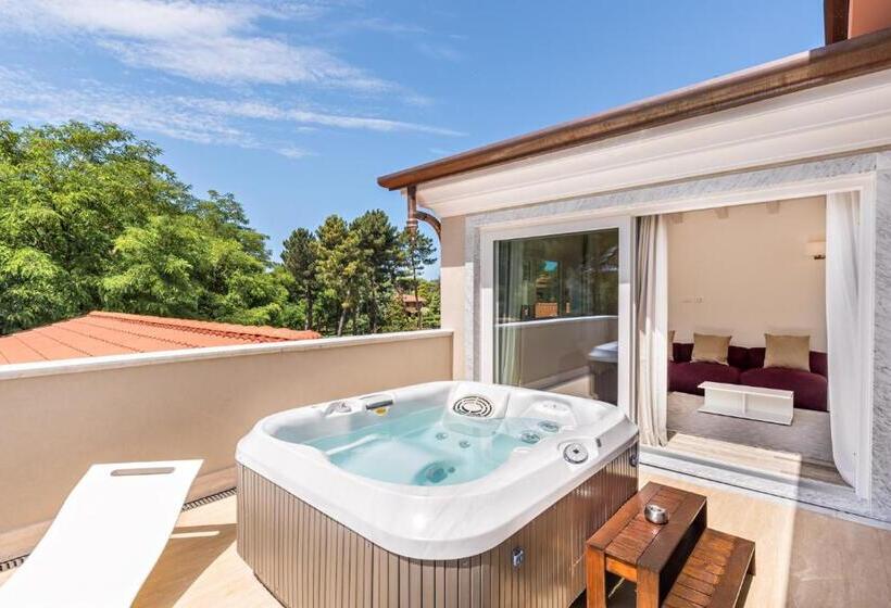 Люкс с гидромассажем, Stella Della Versilia