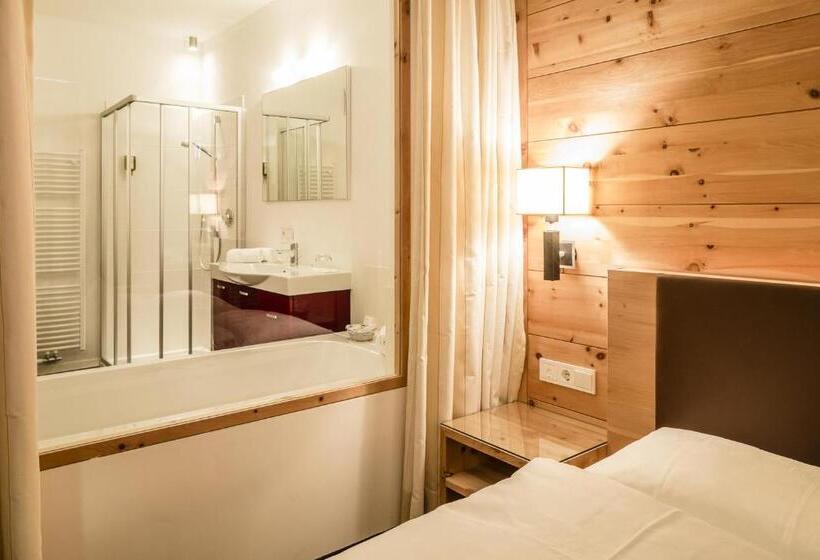 חדר סופריור נוף לגינה, The Vista