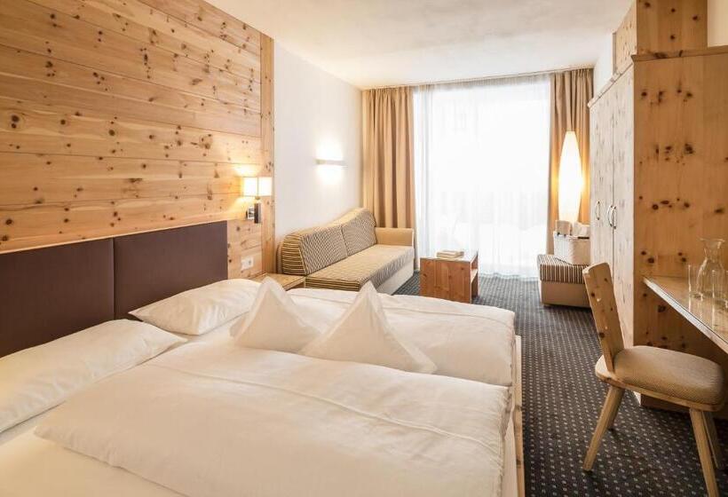 חדר סופריור נוף לגינה, The Vista