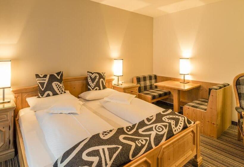 חדר סטנדרט עם מרפסת, The Vista