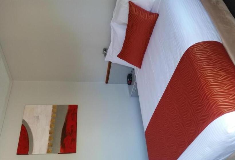 חדר דלוקס, Orana Windmill Motel