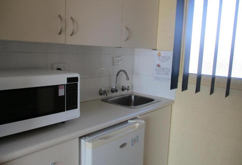 חדר סטנדרט עם מרפסת, South Seas Motel