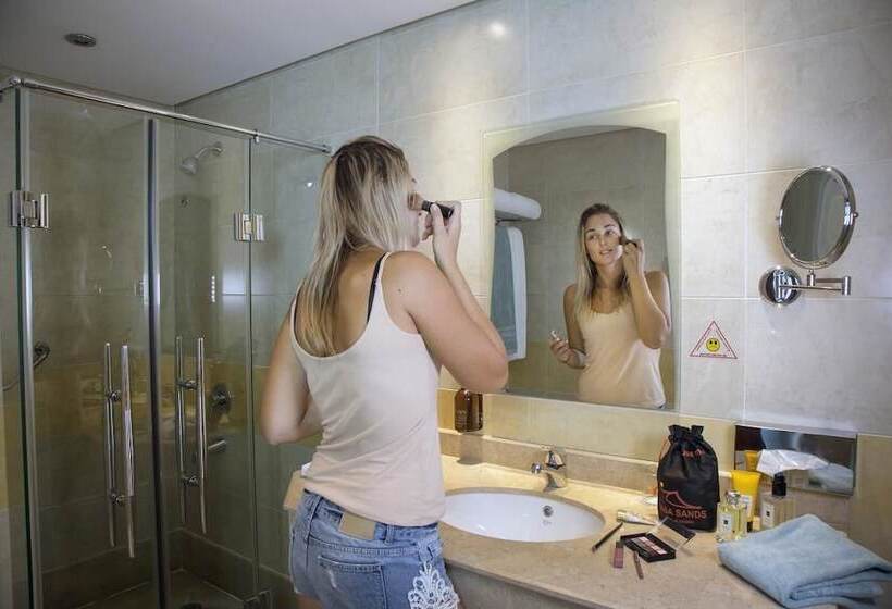 سوییت جونیور, Taba Sands Hotel & Casino