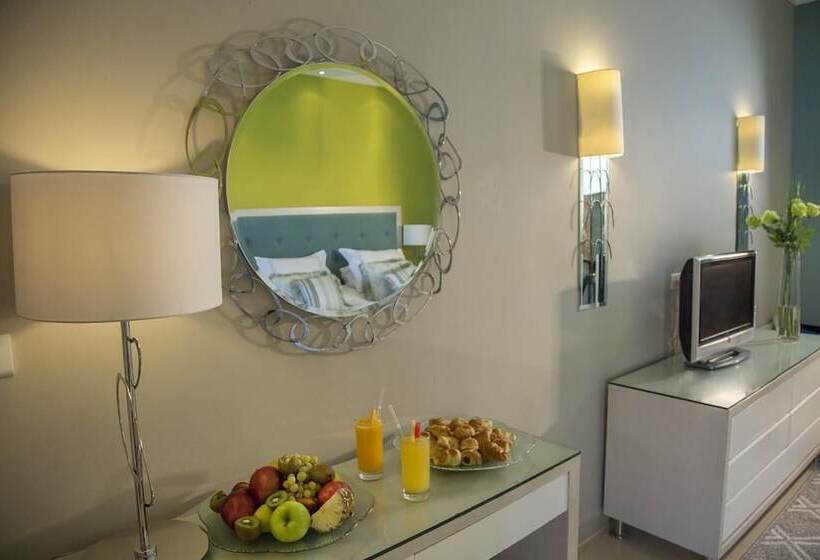 סוויטת ג'וניור, Taba Sands Hotel & Casino