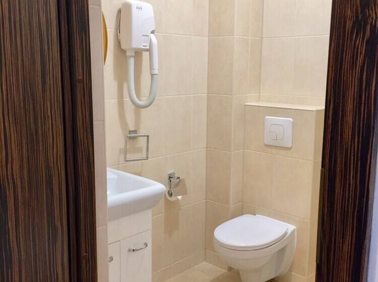 标准单人间, Villa Tilia