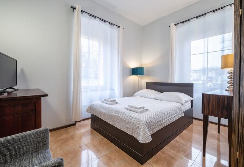 标准间, Villa Tilia