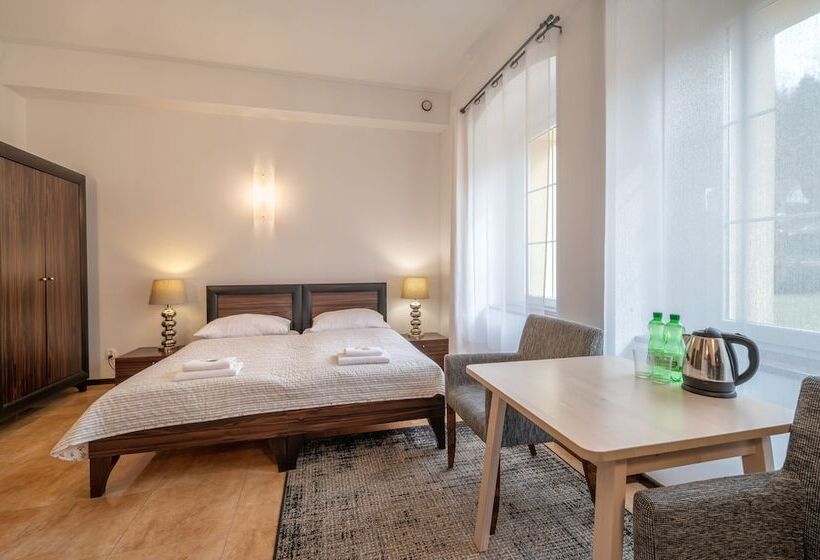 标准间, Villa Tilia