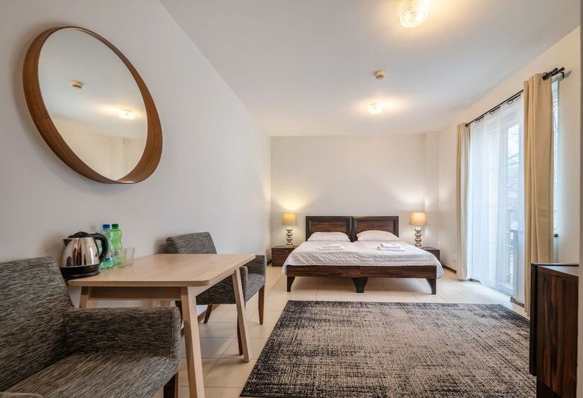 标准间, Villa Tilia