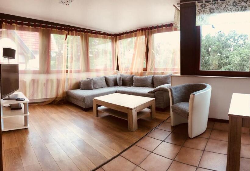 جناح كلاسيكي, Waldhotel Bad Münstereifel