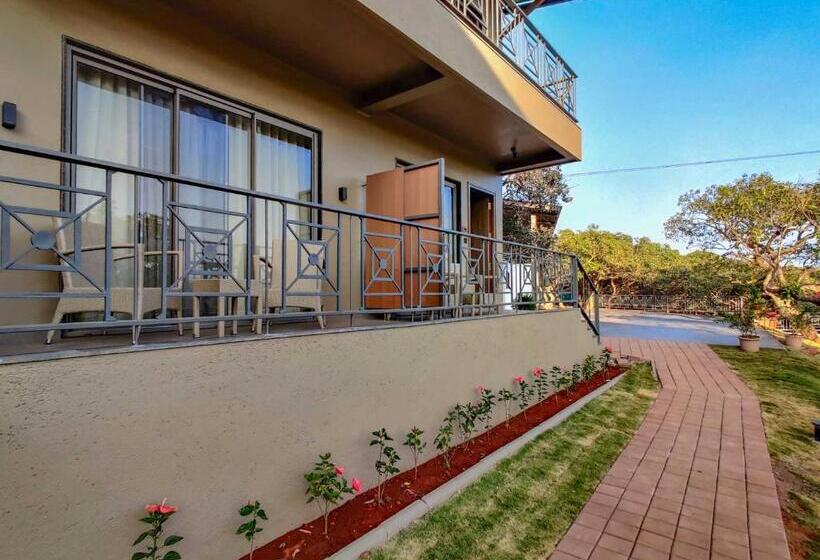 1階のスタンダードルーム, Advait Resort, Kshetra Mahabaleshwar