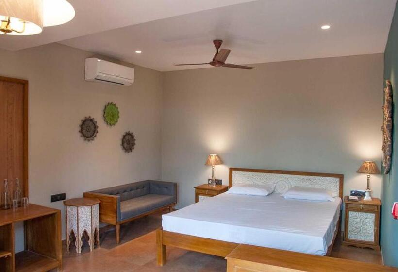 Номер Стандарт Вид на Сад, Advait Resort,  Kshetra Mahabaleshwar