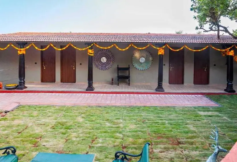バルコニー付きスタンダードルーム, Advait Resort,  Kshetra Mahabaleshwar