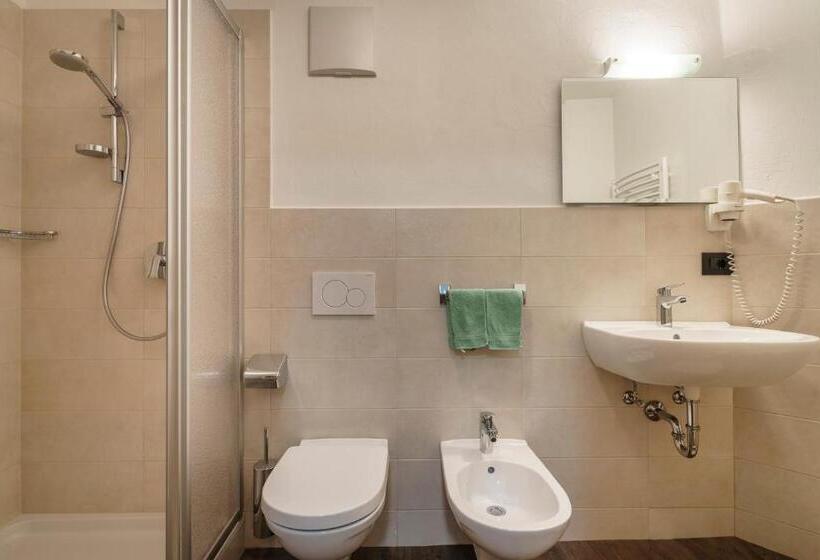 דירת חדר, Pension Garni Plang