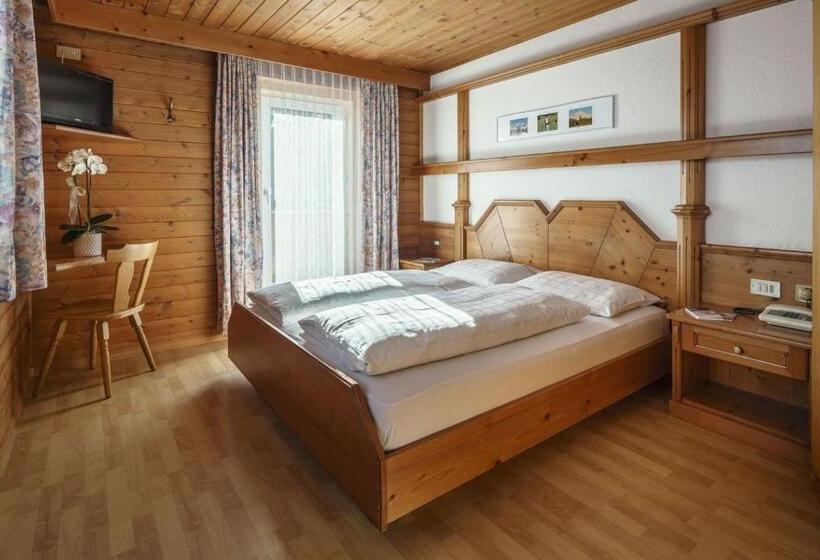 דירת חדר, Pension Garni Plang