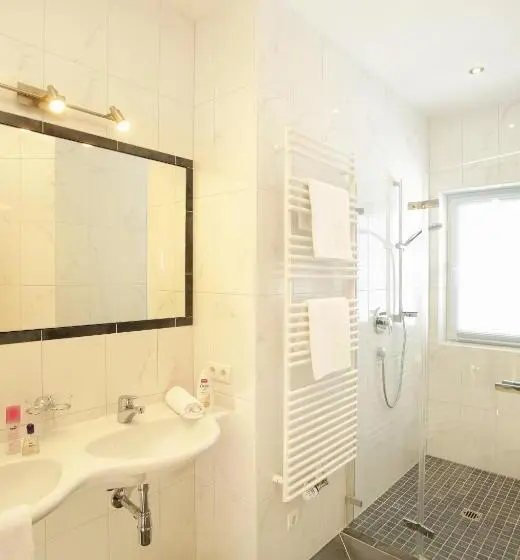 استودیوی کلاسیک, Appartement Hotel Garni Matthäuserhof