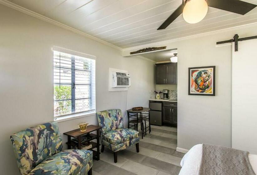 Студия Deluxe, Island View Cottages Sebastian