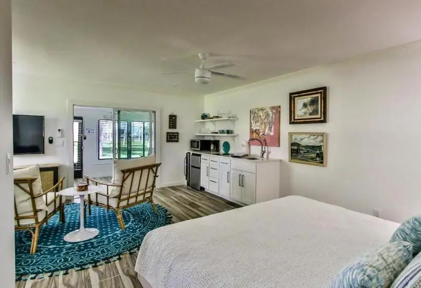 デラックススタジオ, Island View Cottages Sebastian