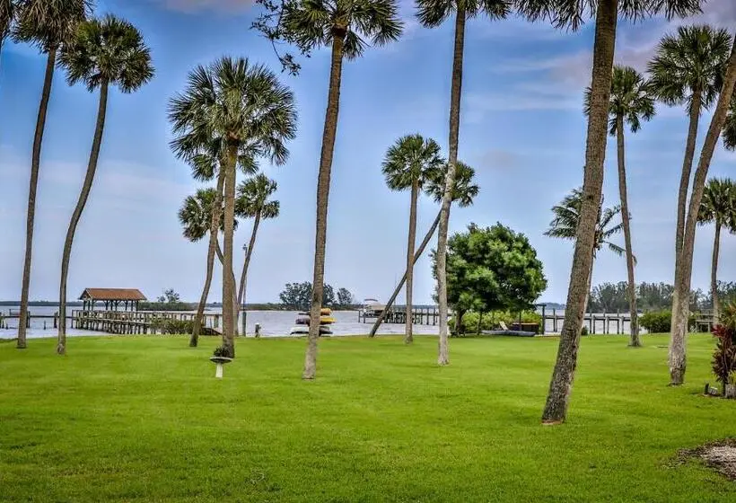 デラックススタジオ, Island View Cottages Sebastian