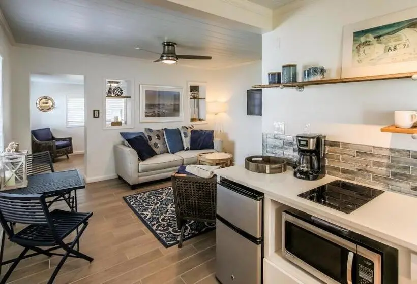 スタンダードバンガロー, Island View Cottages Sebastian