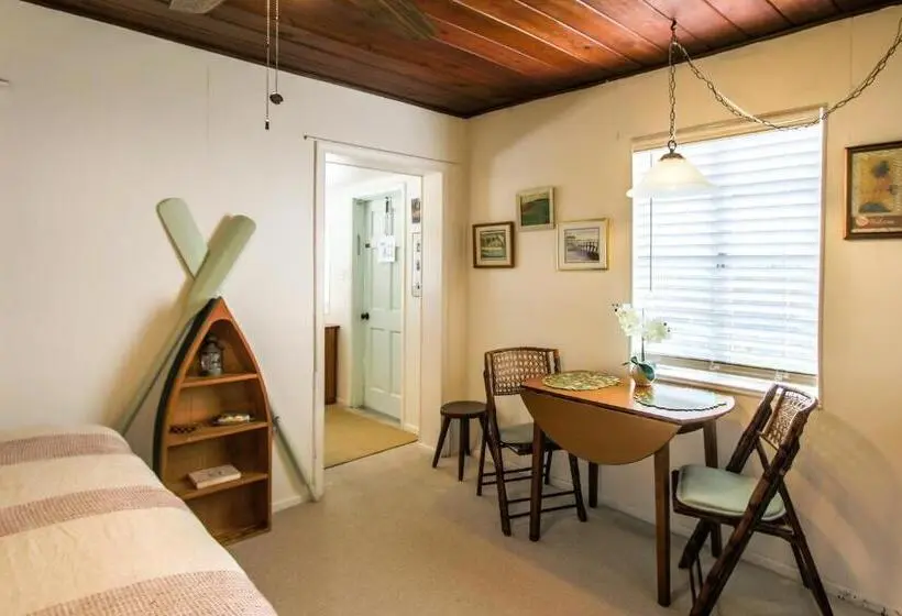 キャビン, Island View Cottages Sebastian