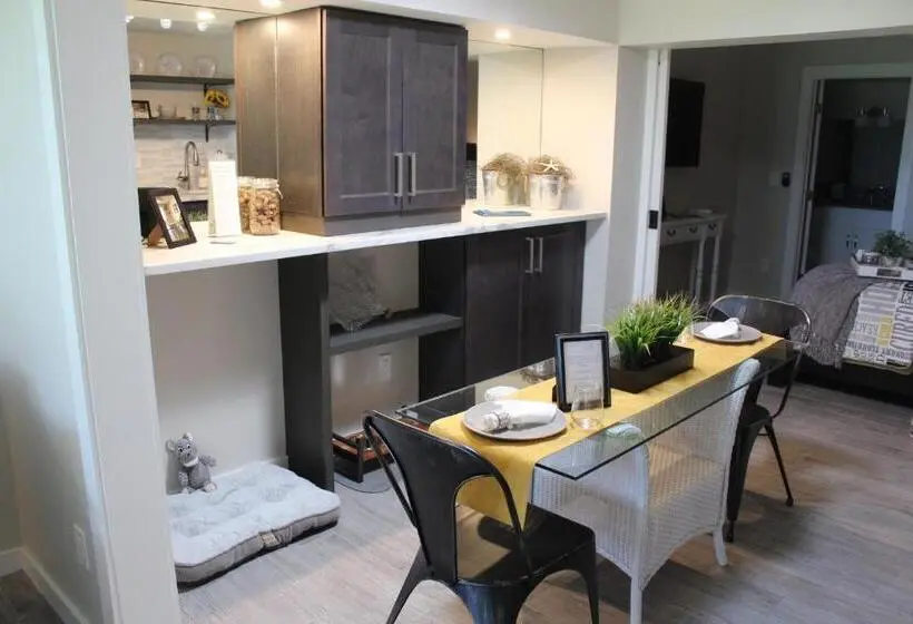 1 Bedroom Apartment Lake View, Island View Cottages Sebastian