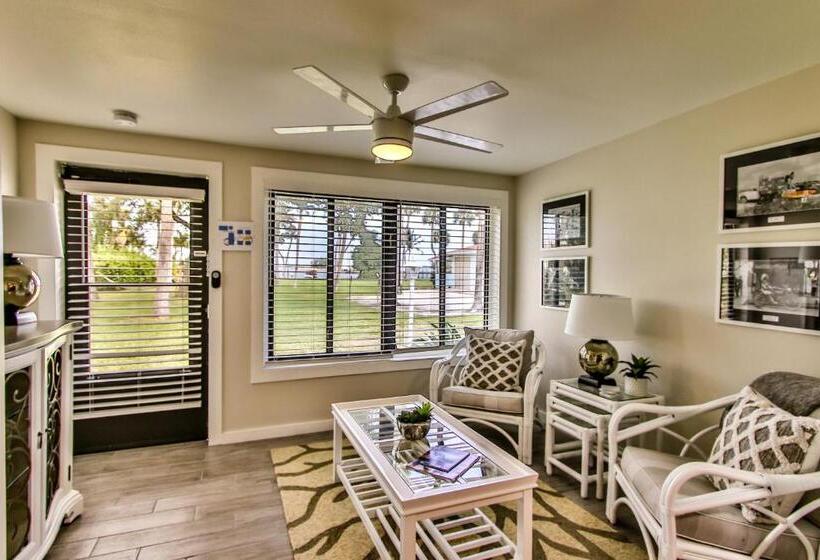 1 Bedroom Apartment Lake View, Island View Cottages Sebastian