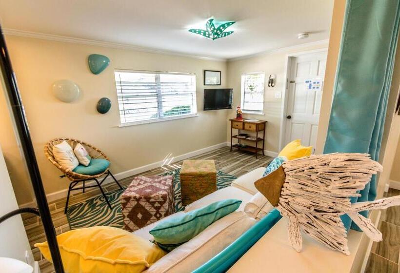 Семейный Номер, Island View Cottages Sebastian