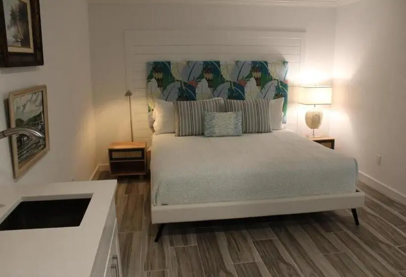デラックススタジオ, Island View Cottages Sebastian