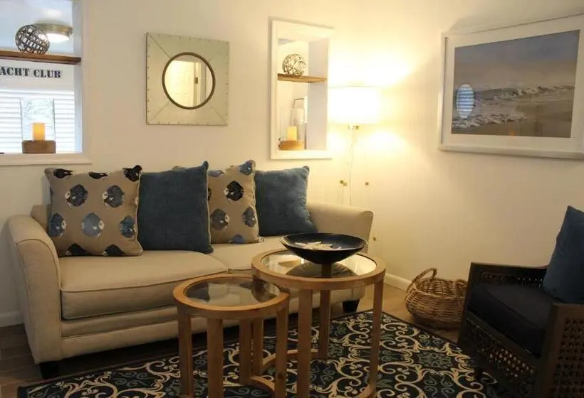 スタンダードバンガロー, Island View Cottages Sebastian