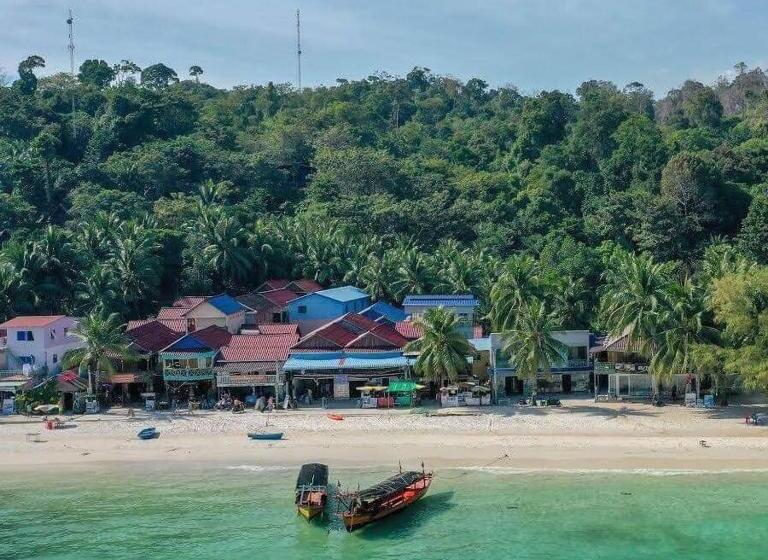 Triple Room Sea View, Elephant Guesthouse