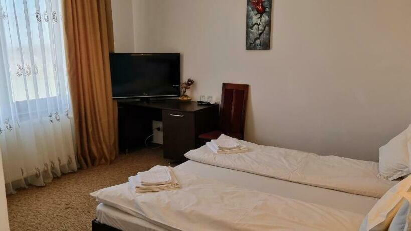 غرفة قياسية, Pensiunea Emma