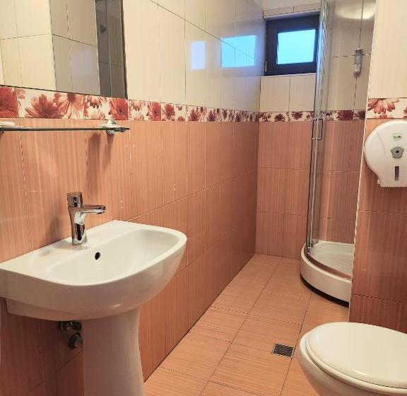 غرفة ديلوكس, Pensiunea Emma