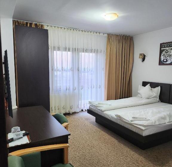 Номер Deluxe, Pensiunea Emma