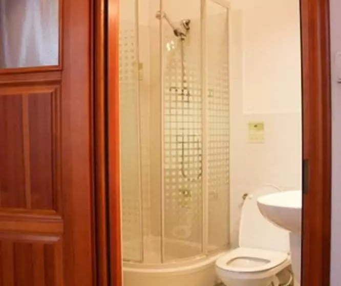 اتاق استاندارد, Kolory Guest House