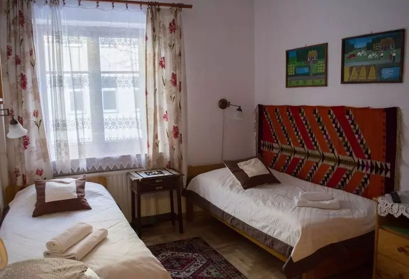 اتاق استاندارد, Kolory Guest House