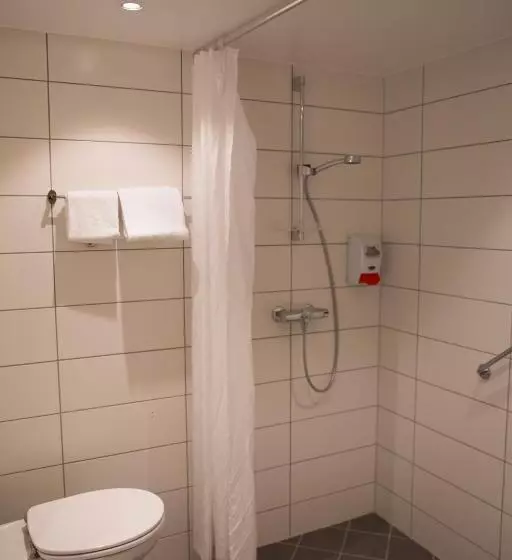 اتاق استاندارد سه نفره, Gardermoen Hotel Bed & Breakfast
