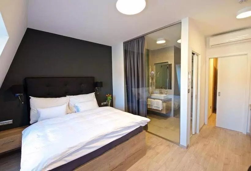 سوییت, Grand Hotel Trenčin