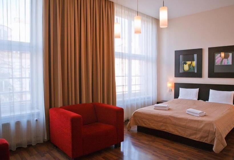 غرفة بيزنس, Grand Hotel Trenčin