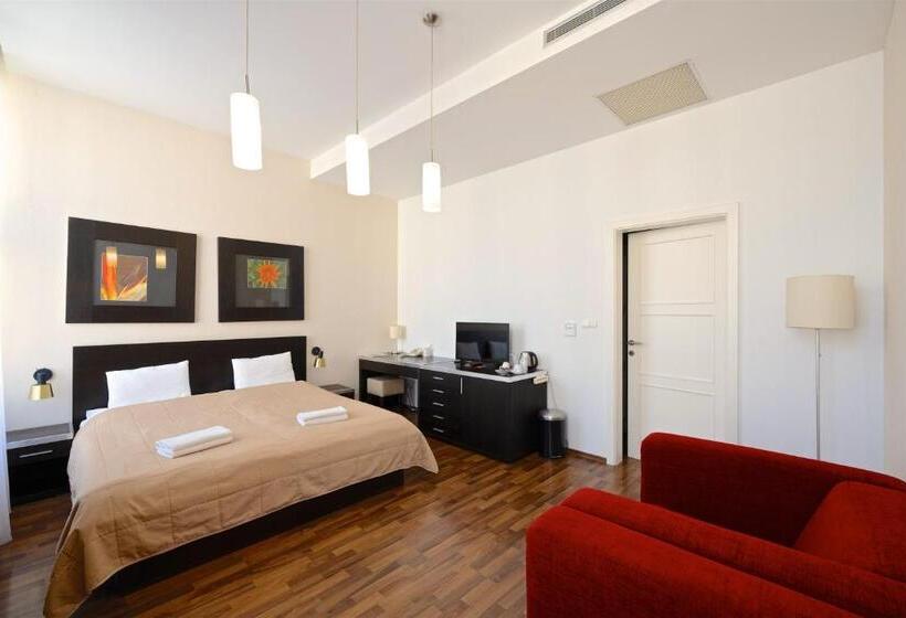 غرفة بيزنس, Grand Hotel Trenčin