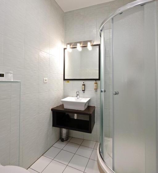 غرفة قياسية, Grand Hotel Trenčin