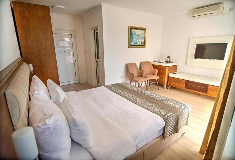 استودیوی استاندارد, Adrović