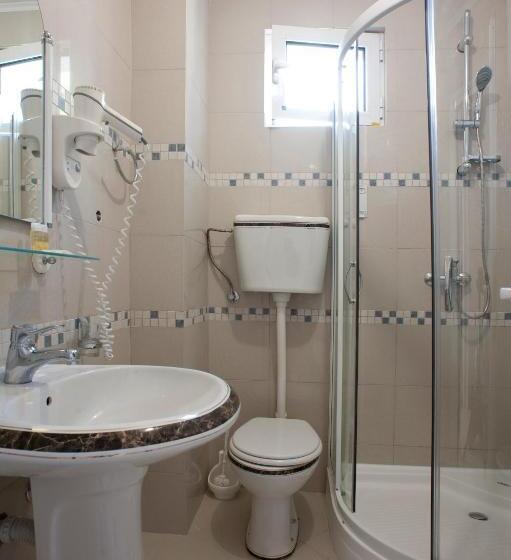 استودیوی استاندارد, Adrović