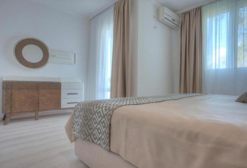 سوئیت خانواده 2 خوابه, Adrović