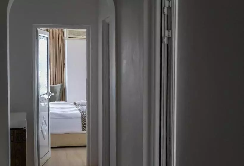 2 Bedroom Family Apartment Sea View, Adrović